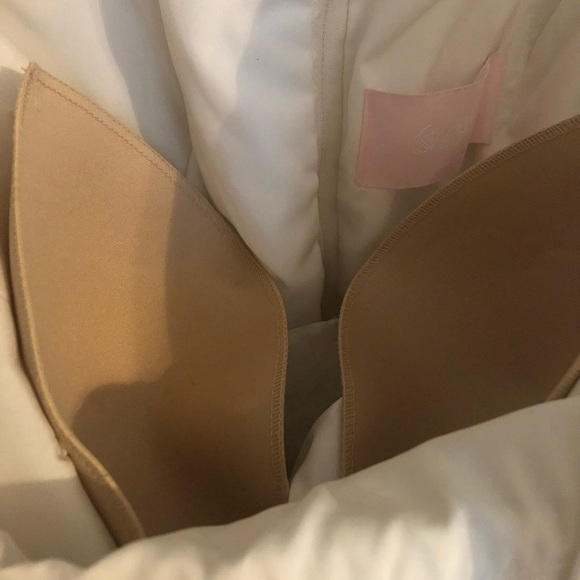 Wedding dress - Picture 7 of 7